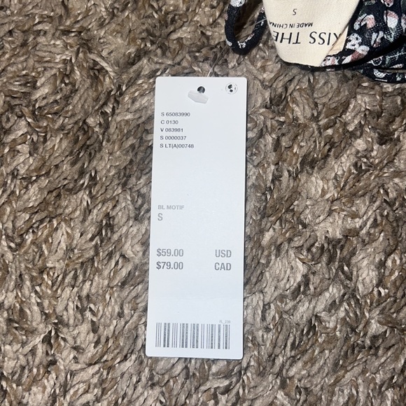 Urban Outfitters, Kiss The Sky Black Floral Dress. - Picture 4 of 4